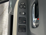 【パワーウインドウ】運転席のスイッチで、各席の窓ガラスの開閉ができます!あると便利ですよね!