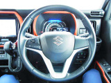握りやすいハンドルで運転しやすいです♪