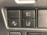【TOYOTA SAFETY SENSE】走行中に前方の車両等を認識し、衝突の可能性がある時は警報音とブレーキで衝突回避と被害軽減をアシストしてくれます。