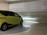 LEDヘッドランプです。十分な明るさを保ちつつも消費電力が少なく、バルブ寿命も長いのが特徴です。瞬時にMAXの光量を発揮するのもLEDならではです。