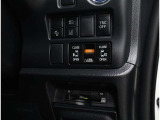 電動のスライドドアで楽々スムース!運転席からも開閉の操作もできます♪キーのスイッチひとつで自動開閉できる便利な機能もついてます♪