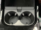 ドリンクホルダーが2つございます!