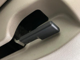 品質へのこだわり!フロアマットやシートなど車内をキレイに清掃し、ニオイや汚れなどを徹底的にクリーニングしてもらっております。室内はピカピカです☆