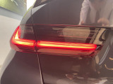 安心のBMW認定中古車は100項目の箇所を徹底的にチェック致します。機械的な箇所や電気系、コンピューターなどをご納車前に点検し、交換基準に達した部品は全て新品に修理返品した後にご納車致します。