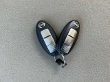 便利なインテリジェントキー2本、車両のアンサーバックも付いていますので、広い駐車場でもどこへ停めたか迷うことが少なくなります。