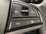 【アダプティブクルーズコントロール】高速道路での長距離走行が楽に!!自動で速度を保つクルーズコントロールが、衝突軽減システムと連携し、前方の車両を感知して車間を保つように速度調節してくれます!!
