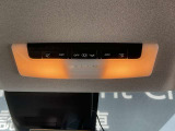 運転席まわりの画像です。