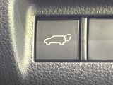 【パワーバックドア】スマートキーや運転席のボタンを押すだけでリアゲートが自動で開閉します!荷物を持っている時や、高い位置にあるバックドアを閉める際に便利な機能です♪