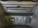 CD・DVD・USB・電源ソケット