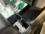 ドリンクホルダーが2つ付いております!