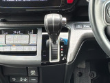 シンプルで使いやすいシフトノブ
