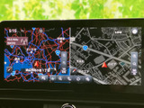 地図を広く表示でき、周辺道路や現在地を画面上で確認しやすいナビゲーションです。目的地までの道順を調べる際にも役立ち、初めて訪れる場所への移動や日々の外出をサポートします。