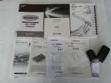 取扱説明書も付属しております。ご購入後は『トヨタの安心感』年式問わずの1年間、距離無制限のロングラン保証が総額表示に含まれてます♪