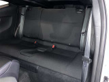 こちらは2列目です。ゆったりできるのでリラックスしてお過ごし頂けますよ