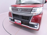 ☆暗い夜道も明るく照らします☆LEDヘッドライト装着車!夜間のドライブも安心ですね♪消費電力が少なく明るいなんて◎です!