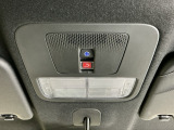 ホンダコネクトは事故や急病、あおり運転などのトラブル時に、ボタンひとつでオペレーターと通話でき、警察や消防への連携を迅速に行います。