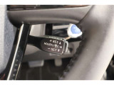 レーダークルーズコントロール(全車速追従機能付)付きです。車速に応じて追従支援してくれるので、ロングドライブも快適です。詳細は販売店スタッフまでおたずねください。