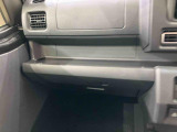 納車前にはプロのメカニックが、各部の点検を行います。ディーラーにしか出来ない品質、そしてサービスできっと満足していただけると思います!