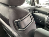 助手席側のリクライニングを、運転席側からでも操作できます。
