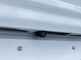 バックカメラが装備されていますので、駐車をサポートしてくれますね!