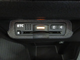 今や標準装備になりつつあるETC車載器も装着されております。料金所を通過するときも楽々です。