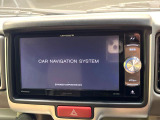 【ナビゲーション】目的地までしっかり案内してくれる使いやすいナビ。Bluetooth接続すればお持ちのスマホやMP3プレイヤーの音楽を再生可能!毎日の運転がさらに楽しくなります!!