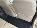 運転席と助手席の後ろにはシートバックポケットがあります!