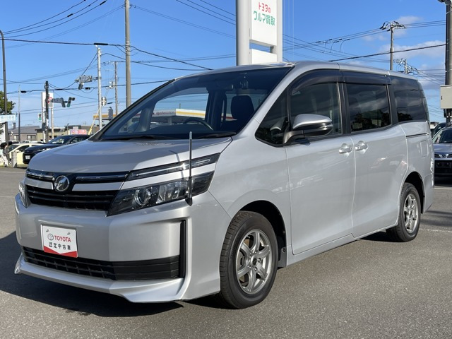 トヨタ ヴォクシー 