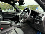 愛車のシート・インテリアをキレイなまま保つことができるルームコーティングをおすすめしております。本革シートだけでなくファブリックシートのお車でも効果を発揮致します。