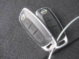インテリジェントキー装備。ポケットやカバンに入れておくだけ。車両の始動操作を楽にする便利アイテム☆