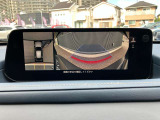 見えない部分の危険察知をサポートする 360度ビューモニター 低速走行時や駐車時に車両周辺の確認を支援するシステムです