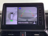 リアカメラ装備、運転に自信のない方でも安心して車庫入れができるリバース連動リアカメラが装着されています。狭い駐車場はもちろん、雨の日や夜間でもストレスなく運転していただけます。