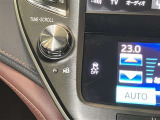 横滑り防止トラクションコントロールついてます。