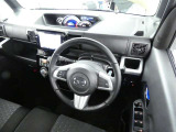 視界も広々で見晴らしの良い運転しやすいコックピットです。