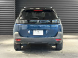 リアフォルムも存在感があり車作のこだわりが感じられます。
