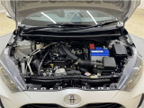 トヨタ中古車「まるごとクリーニング」施工済。エンジンルームを専用洗剤で洗浄!高圧&スチーム洗浄も行います。樹脂部分も艶出し剤でピカピカです☆☆