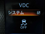 『VDC』(横滑り軽減装置)が装着されていますので、滑りやすい道や障害物を回避した際に、車両を安定させます♪♪