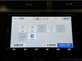 Bluetooth対応、CD/DVD再生機能付き。お好きな音楽を聴きながらのドライブは楽しいですよね〜♪