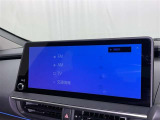 ディスプレイオーディオを装備。スマホとクルマをつなぐことで、これまでのナビに加えて、いろんなサービスが楽しめます。