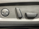 【パワーシート】スイッチ一つで簡単にシートの微調整が可能!電動だから力もいりません!快適なシートポジションにセットして、快適なドライブをお楽しみください。