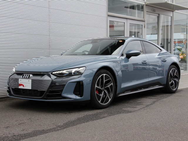 e-tron GT クワトロ 4WD