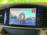 テレビ番組を画面で視聴でき、停車中の待ち時間にも車内で楽しめます。映像と音声を車内で楽しむ選択肢が広がり、お出かけ先での休憩時間にも活用できます。