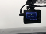 ニュースで流れる【事故の瞬間】【あおり運転】の映像は、ドライブレコーダーが録画しているからです。もしもの時の証拠映像を保存できます。