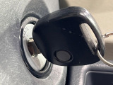 【キーレス】少し離れた場所からでもボタン一つでドアの開錠・施錠ができるのでとっても便利!ドアの鍵穴周りに傷をつけることもありません♪