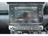 7インチタッチスクリーン(FMラジオ/USB/Bluetooth/CarPlay/androidauto)スマートフォンを有線接続し、ナビ使用や音楽再生も可能です