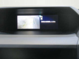 サイドカメラの映像はマルチファンクションディスプレーに表示されます!死角になりやすい車両左前方の確認や路肩への幅寄せに便利ですヨ!!
