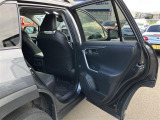 販売車両には法定整備がしっかりと含まれています。見えない部分のトラブルを事前に防止し、安全面を最優先に考えた整備を行ってから納車されるため、納車日から快適に走行できます。