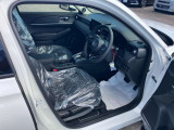 運転席は足元広々です。リラックスして運転できますね。