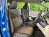 運転席シート廻りは使用感も少なく、良好な状態となっています。前オーナー様が丁寧に使っていたことがよくわかりますね。