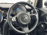 こちらのお車はMINI NEXT鶴ヶ島に展示中です。☆お問合せをお待ちしてます!